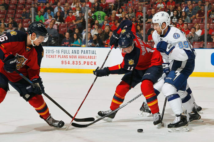 Florida-Panthers-Jonathan-Huberdeau-Aleksander-Barkov.jpg